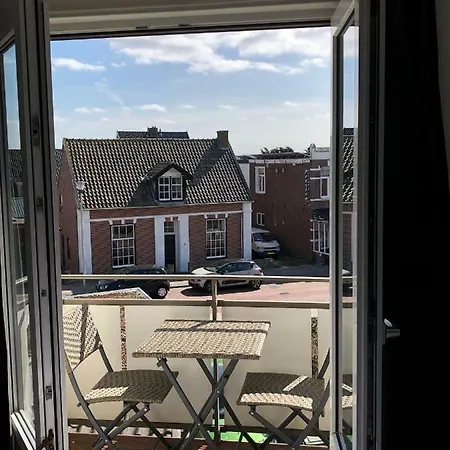 By Simonis Διαμέρισμα *